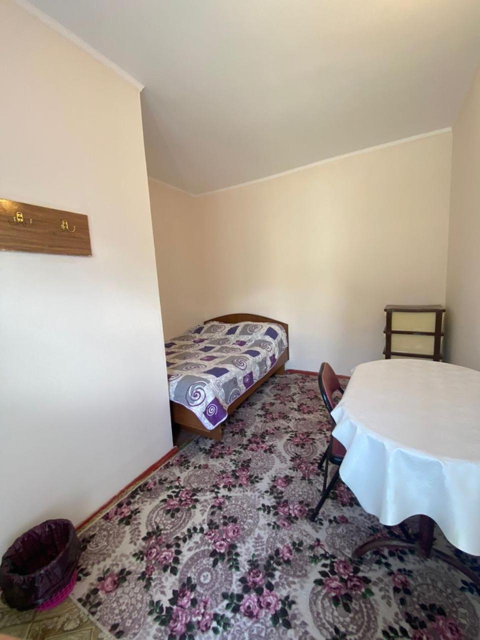 Guest House Regina Bulan Sogottuu Szoba fotó